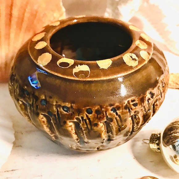Brown Pottery Vase with Genuine 18K Gold Accents & Texture - Picture 1 of 10
